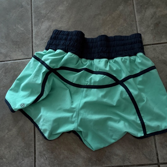 Tracker short - Picture 2 of 2